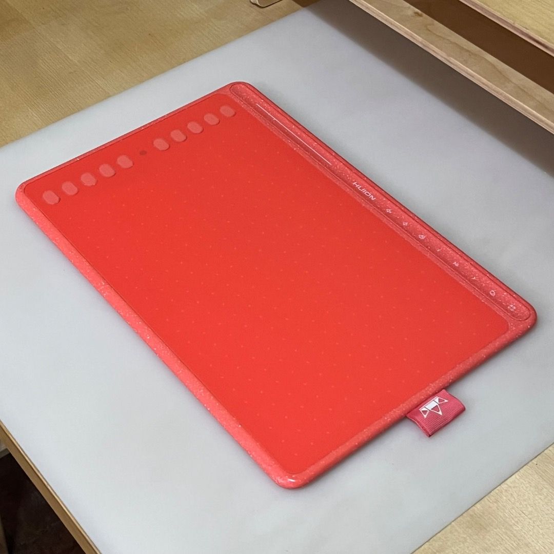 Huion Drawing Tablet HS611 (Category: Other Accessories) located in Quezon City. Submitted by zenfish_8bfd2b (Listing ID 1382785245, Image 2). Description: Complete parts and only used two or three times. This is okay as a beginner tablet. Includes: - Tablet - Pen - Pen stand w/ extra nibs - USB Cable Negotiable..