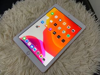 (Category: ) located in . Submitted by henyogadgets (Listing ID 1382755083, Image 1). Description: .