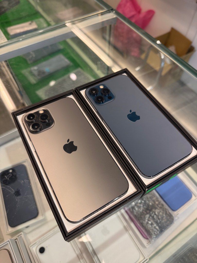 由 hyw_0104 (刊登 ID 1382784530，圖片 1) 提交，位於 台北市 (Taipei) 的 iPhone 12 promax 512 黑 藍大容量 (類別：iPhone 12 系列)，說明：iPhone 12 promax 512 黑 藍大容量 功能正常 漂亮無傷 $$13500不議價 @482jfkad 快速回覆 秒回 「臉書有時候吃訊息」 新北板橋實體店面面交外縣市匯款後宅配 無卡分期 舊機貼換 。
