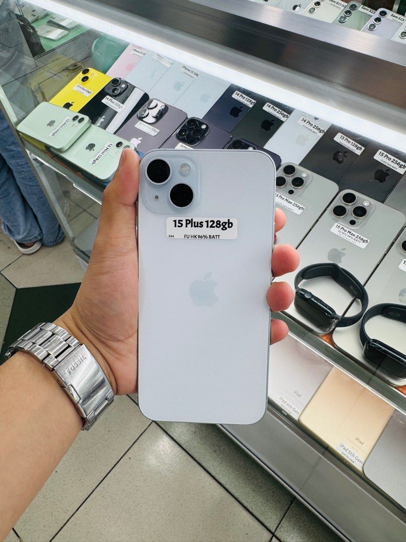IPHONE 15 PLUS 128GB OPENLINE 96% BH HK VARIANT W/BOX (Category: iPhone 15 Series) located in San Juan City. Submitted by Khalidmgdla08 (Listing ID 1382843047, Image 1). Description: FOR SALE | TRADE/SWAP Price: 32,500 On hand: IPHONE 15 PLUS✔️ 128GB ✔️ OPENLINE ✔️ 96% Batt health ✔️ HK VARIANT✔️ 100% Original ✔️ 99% Makinis ✔️ 99% Smooth ✔️ NOT REFURB ✔️ NO HIDDEN ISSUES ✔️ NEVER BEEN REPAIRED ✔️ TEST TO SAWA✔️ FREE 3-UTOOLS ✔️ ANY MODEL OF IPHO
