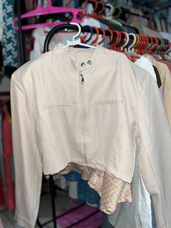 (Kategori: ) berada di . Dikirim oleh pejoyajaya64222 (ID iklan 1382807741, Gambar 1). Deskripsi: .