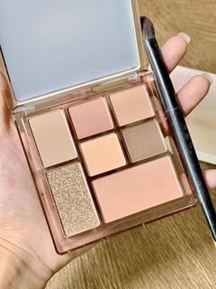 由 dior66 (刊登 ID 1382757558，圖片 1) 提交，位於 的 (類別：)，說明：。