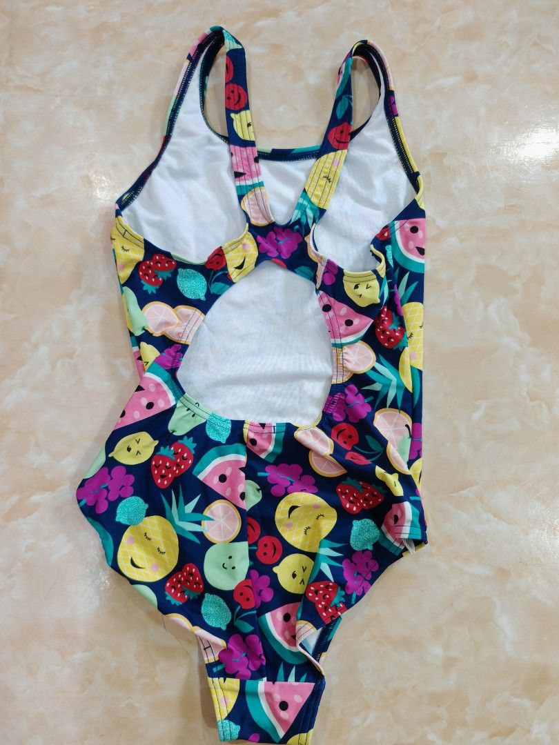 Kids swimwear Speedo (Category: Babies & Kids Fashion) located in Klang. Submitted by scoreview (Listing ID 1382757378, Image 2). Description: Speedo brand kids swimwear, 11-12 Yr and 14 Yr. Well taken care, as clean and new. RM40 each..
