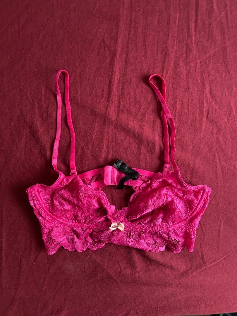 Lace Bralette/ Brassiere Bundle (Category: Undergarments & Loungewear) located in Cebu City. Submitted by declutteringgstufff (Listing ID 1382830156, Image 2). Description: Size: Small (32-34 A/B) - Not yet used. Bought online for 250 each before but never got to use it. Selling it in bundle to declutter. SF: Starts at Php60 through J&T +++ freebie if you buy more items.