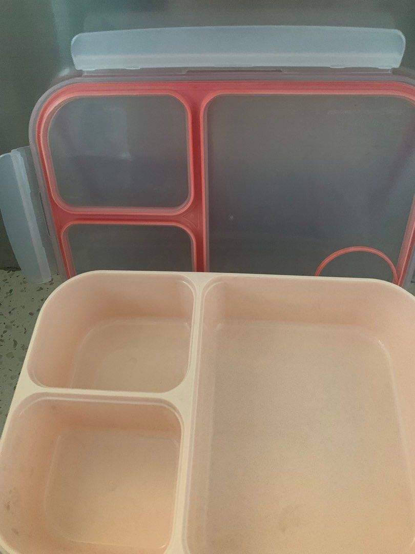 Lock n Lock Tupperware snack storage (Category: Food Organization & Storage) located in Quezon City. Submitted by prelovedsaleitems (Listing ID 1382706636, Image 3). Description: .