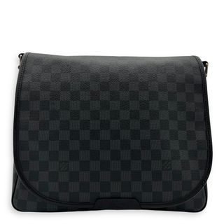 (Category: ) located in . Submitted by carousellluxury (Listing ID 1382386468, Image 1). Description: .