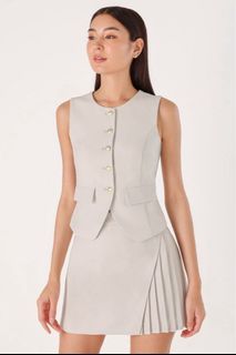 (Category: ) located in . Submitted by shopxshanna (Listing ID 1382837608, Image 1). Description: .