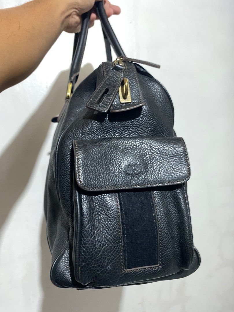 MCM (Category: Luxury Bags & Wallets) located in Escalante. Submitted by relicofthenorth.082630 (Listing ID 1382813166, Image 3). Description: MCM 🔥 Traveling Bag ✅ 40 cm 📌 Linis lang 📌 Minimal open pipe ❌ With lock and key ✅ Missing Strap ❌ 4500 shipped.