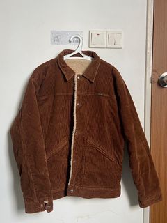 (Category: ) located in . Submitted by preloved.vibes (Listing ID 1382819106, Image 1). Description: .