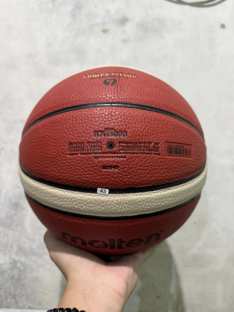 MOLTEN BG5000 (Category: Other Sports Equipment and Supplies) located in Quezon City. Submitted by horheawidas28 (Listing ID 1382731700, Image 2). Description: MOLTEN BG5000‼️‼️‼️ MATERIALS- LEATHER WITH FREE SMALL PUMP AND PIN. SOBRANG KAPIT SA KAMAY AT MAGANDA ANG TALBOG MURA NA YAN SA HALAGANG 600 SOBRANG GANDA NG QUALITY MGA BOSS 😯😯😯.