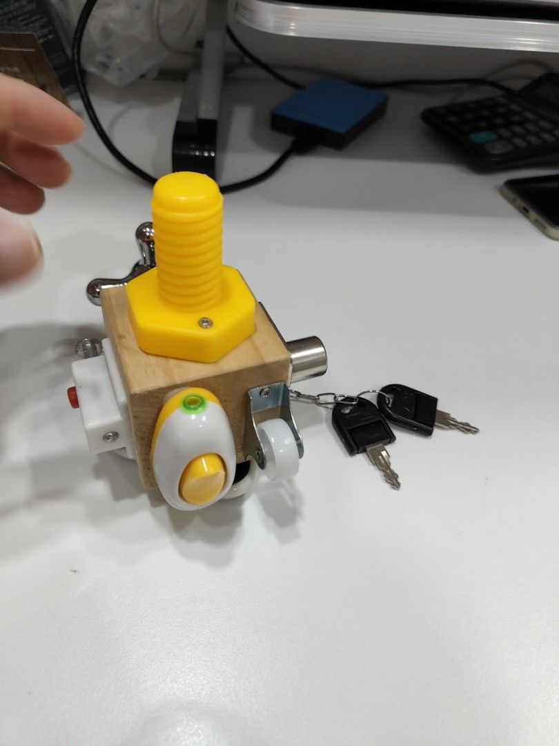 Montessori toy (Category: Infant Playtime) located in Cheras. Submitted by jenniferkok (Listing ID 1382689691, Image 2). Description: .