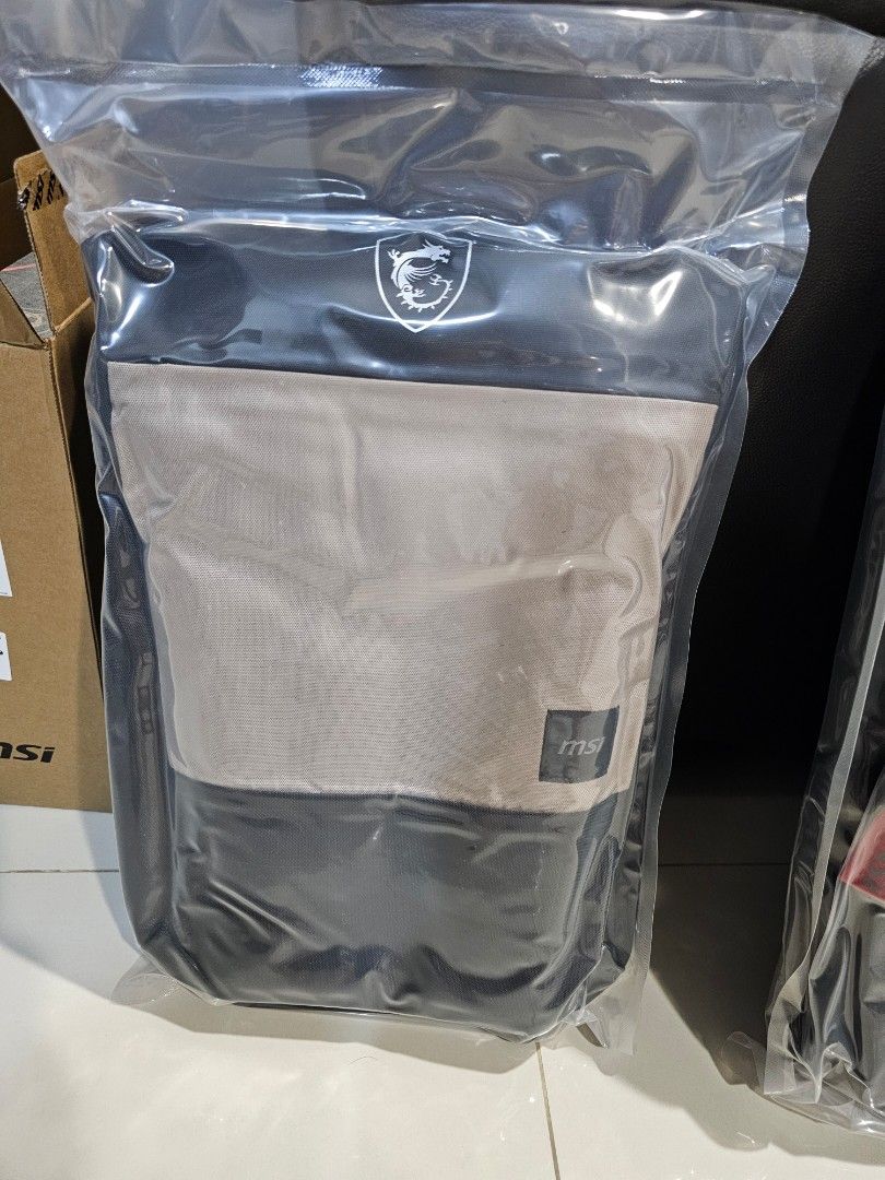 MSI laptop backpack65075093618691110