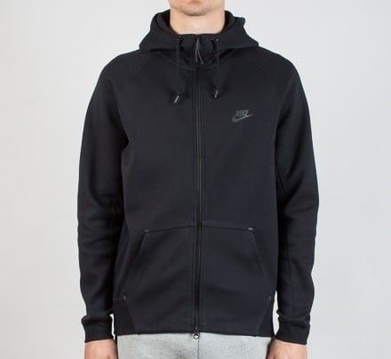 Nike tech fleece (Category: Activewear) located in Quezon. Submitted by ikeanbuy2025 (Listing ID 1382700055, Image 1). Description: nike tech fleece aw77 dark gray very good condition erase neck tag legit p500.