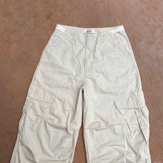 (Kategori: ) berada di . Dikirim oleh irvandi_isneakerswear (ID iklan 1382837131, Gambar 1). Deskripsi: .