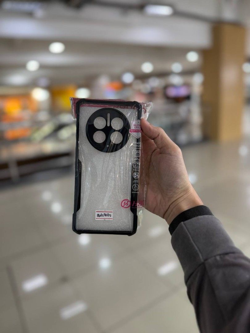Phone Case for Huawei MATE 50 Pro (Used) (Category: Cases & Sleeves) located in Mandaluyong City. Submitted by justonlyreyn (Listing ID 1382804361, Image 1). Description: ⚠️ Strictly no photo grabbing❗️ ✅ Actual pictures are all posted ✨ Price: P149.00 Brand: Huawei MATE 50 Pro Model & Compatibility: Huawei MATE 50 Pro only. Details: Phone case for Huawei MATE 50 Pro. This case is already used but not abused. 💵 Payment Options: ☑️Cash, GCash, Ma