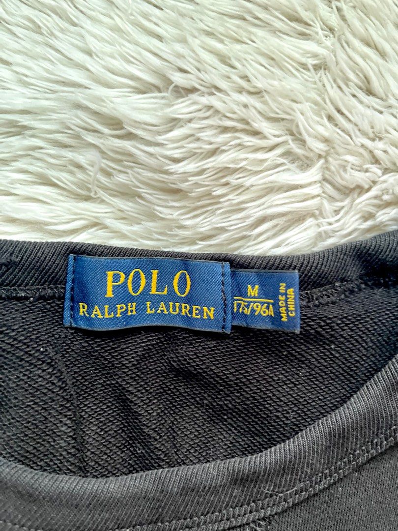 Polo Ralph Lauren Sweatshirt (Category: Luxury Apparel) located in Cebu City. Submitted by styleoptions (Listing ID 1378643210, Image 3). Description: Authentic‼️ Used few times only Stuck in closet Color: Black Size: M Super comfy, classy to wear.