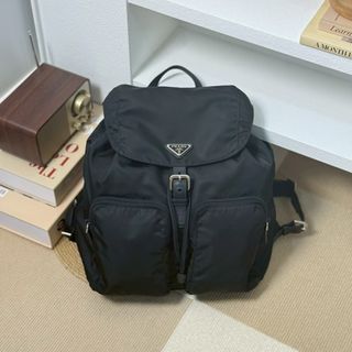 由 theone.boutique.tw (刊登 ID 1382777026，圖片 1) 提交，位於 的 (類別：)，說明：。