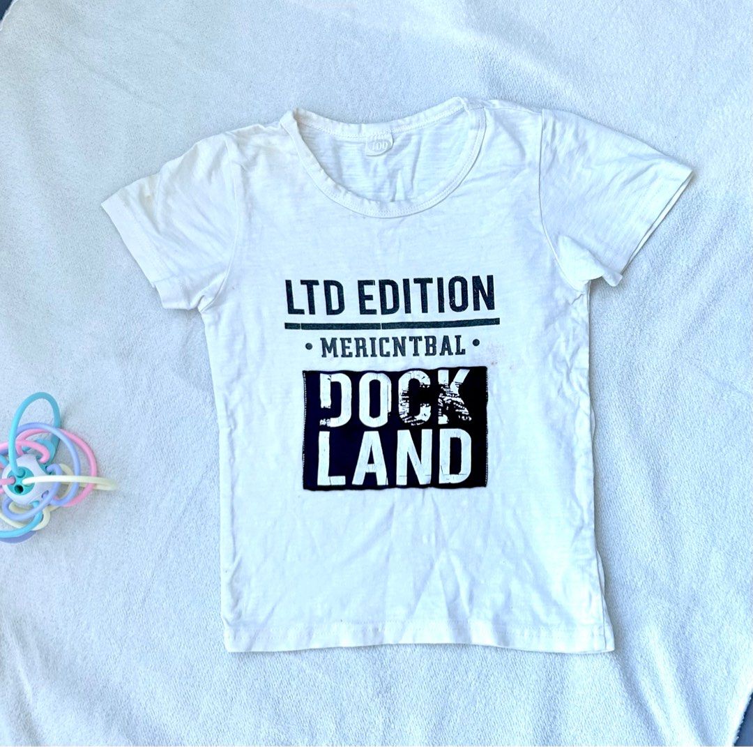 Preloved kids shirt (Category: Babies & Kids Fashion) located in Bayan Lepas. Submitted by 2nd_cart (Listing ID 1382768585, Image 1). Description: .