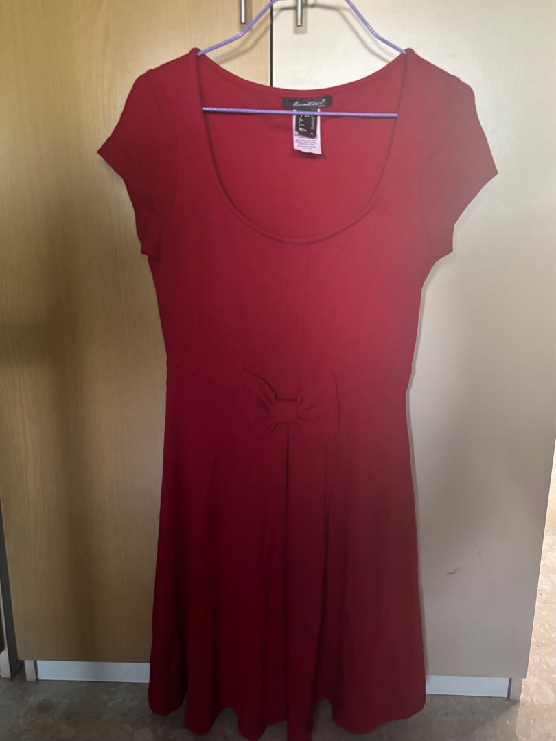 RED DRESS W/BOW SLEEVE DETAIL main image 0