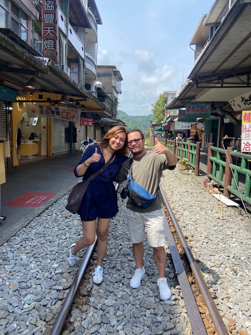 Romper (Category: Rompers) located in Quezon City. Submitted by pula_ (Listing ID 1382847614, Image 3). Description: Manipis un tela Double lining sa shorts.
