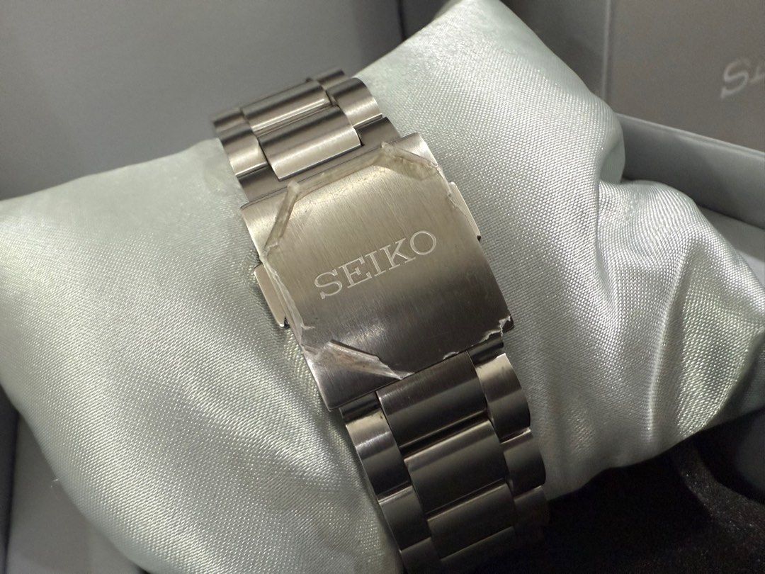 Seiko Speedtimer Coke (Category: Luxury Watches) located in Las Pinas. Submitted by cnp2021 (Listing ID 1382855839, Image 3). Description: USED SEIKO SPEEDTIMER COKE SSC915 - Local AD Complete inclusion 9.5/10 Condition Grab/Lalamove/Gogoexpress/LBC BDO/BPI/Gcash/Layaway 🏷️ : Php 21990 📍: Las Pinas DM us for inquiries.