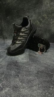 (Kategori: ) berada di . Dikirim oleh sixteen_thrift_store (ID iklan 1382806424, Gambar 1). Deskripsi: .
