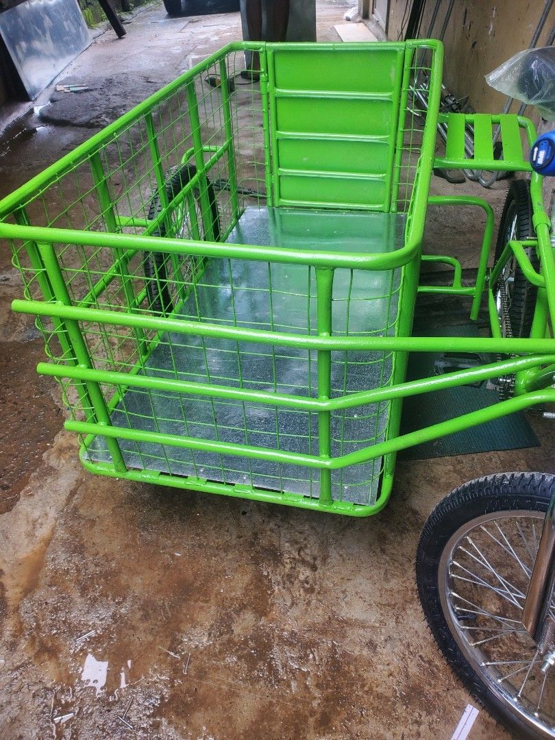Sidecar extended size with bike (Category: Bicycles) located in Manila. Submitted by fastmountain_dfe013 (Listing ID 1382801509, Image 3). Description: custom made long size sidecar,with door wrapped steel matting,plain sheet flooring. brand new GI bike naka foot brake,regular tire size 20x2.125.. location ..payatas QC.