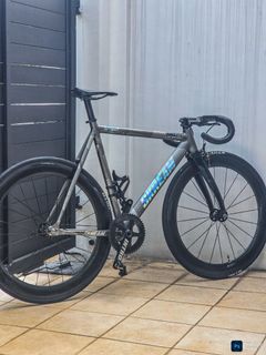 (Category: ) located in . Submitted by fixedgearbikeshop (Listing ID 1382774312, Image 1). Description: .