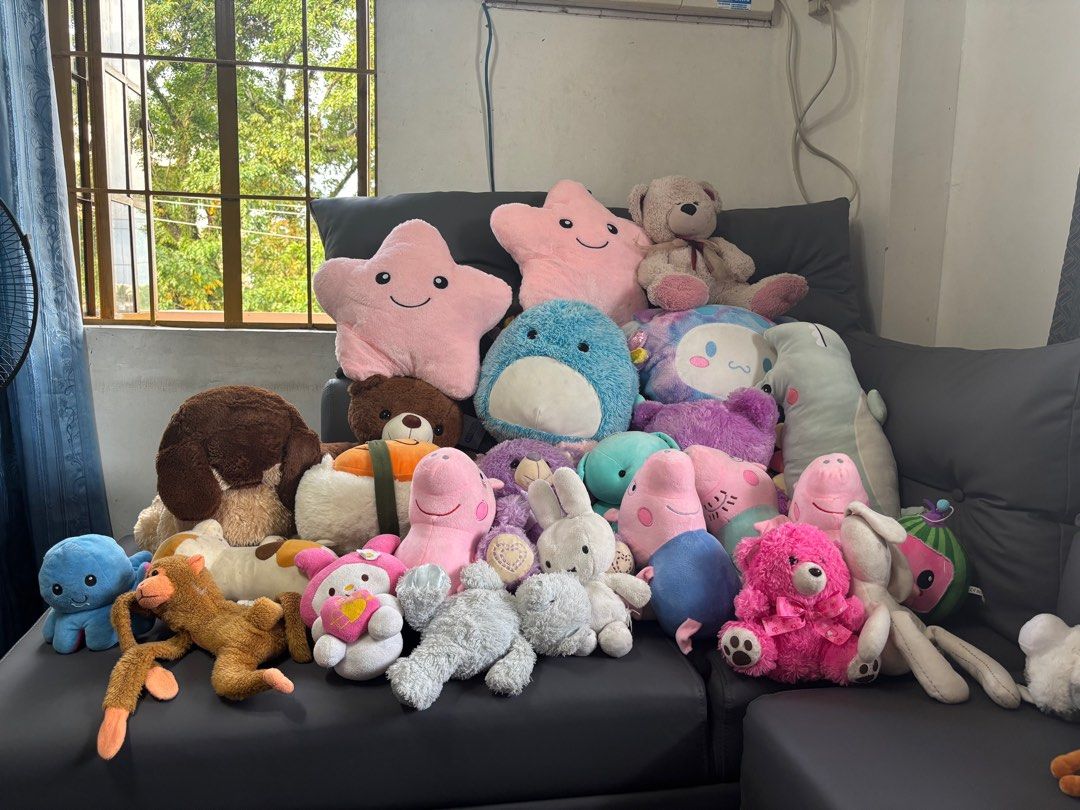 Stuff toys (Category: Infant Playtime) located in Manila. Submitted by amarantosh14939 (Listing ID 1382785128, Image 2). Description: For sale: Take all stuff toys, mostly are in perfect condition, yung iba mejo luma na but pde naman labhan RFS: Decluttering and hindi nadin naglalaro anak ko.