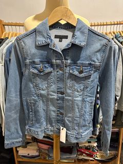 (Kategori: ) berada di . Dikirim oleh preloved.veee (ID iklan 1382857087, Gambar 1). Deskripsi: .