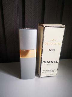 (Category: ) located in . Submitted by perfumemonger (Listing ID 1382742377, Image 1). Description: .