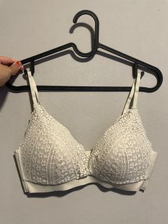 (Category: ) located in . Submitted by ngdyn (Listing ID 1382778108, Image 1). Description: .