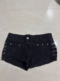 (Category: ) located in . Submitted by ugh.jpgg (Listing ID 1382865690, Image 1). Description: .