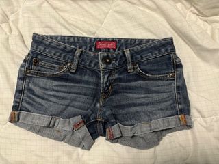 (Category: ) located in . Submitted by crztn (Listing ID 1382700564, Image 1). Description: .