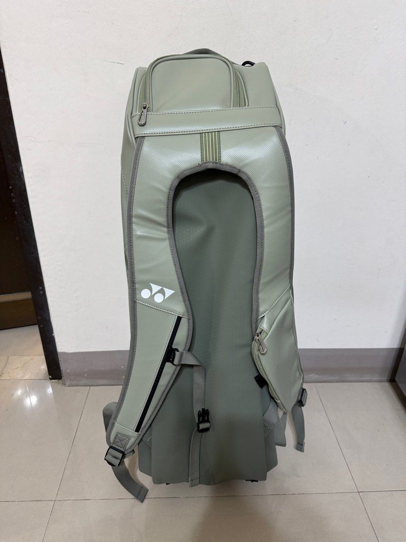 由 a963075 (刊登 ID 1382791724，圖片 3) 提交，位於 桃園市 (Taoyuan) 的 YONEX 網拍袋 (類別：球拍和球類運動)，說明：品名：6支裝拍袋 型號：BA02326EX 免運費。