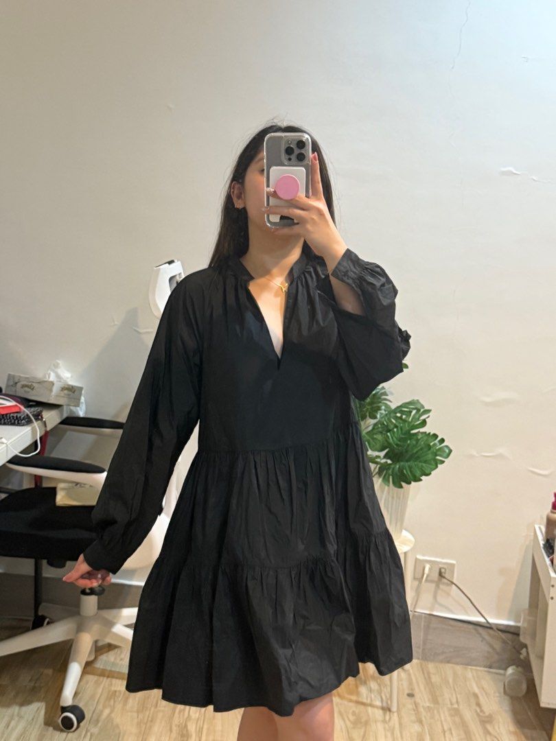 Zara black tiered dress (Category: Dresses) located in Las Pinas. Submitted by ckln_ (Listing ID 1382740934, Image 1). Description: Worn once only Good as new Oversized fit. Can fit up to M.