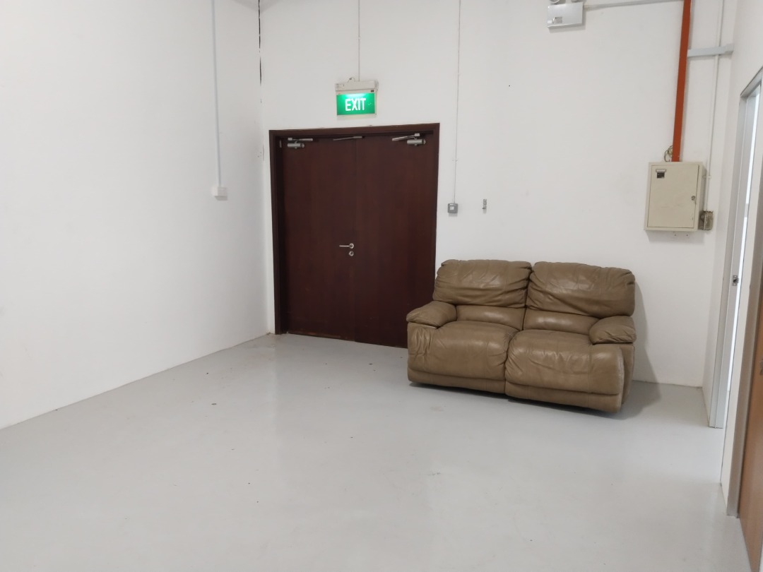 (Category: ) located in . Submitted by manoreva (Listing ID 1382889819, Image 1). Description: .