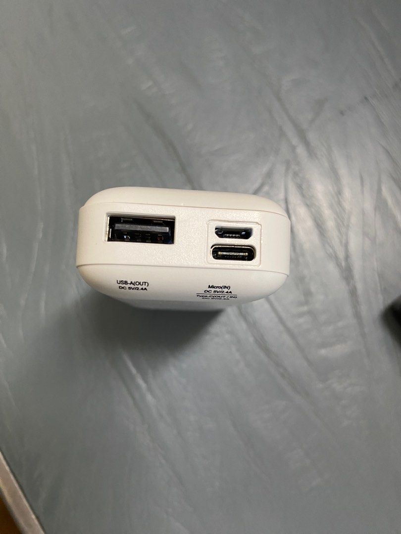 由 jason2287654 (刊登 ID 1382978575，圖片 2) 提交，位於 台南市 (Tainan) 的 行動電源 (類別：其他)，說明：用不到的行動電源 售給需要的人。