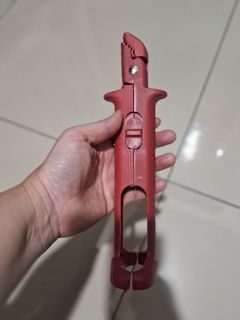 由 a09652474133869 (刊登 ID 1383023259，圖片 1) 提交，位於 的 (類別：)，說明：。