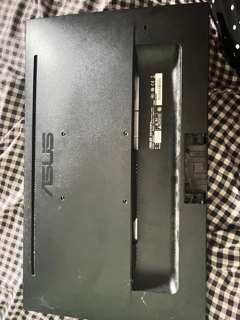 Asus Monitor (Category: Desktops) located in Manila. Submitted by thriftstoreph (Listing ID 1382933518, Image 2). Description: .