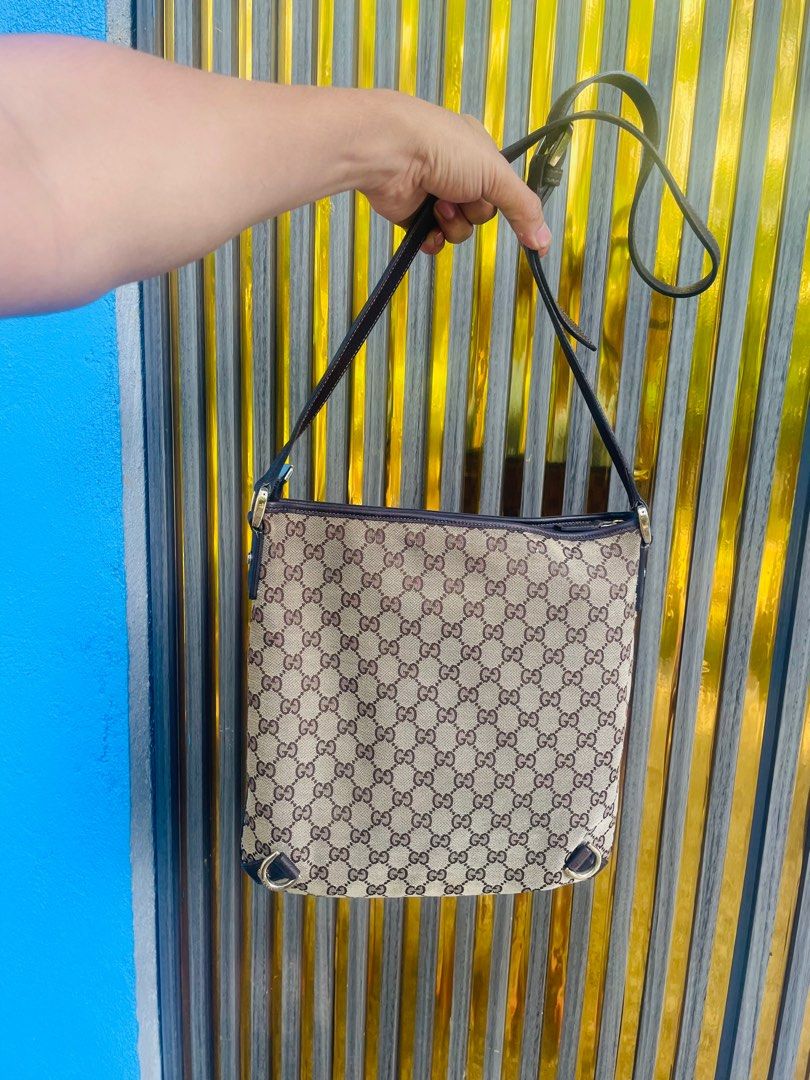 Authentic gucci (Category: Luxury Bags & Wallets) located in Mambajao. Submitted by ckali (Listing ID 1382878999, Image 3). Description: Authentic Japan source no major issue .