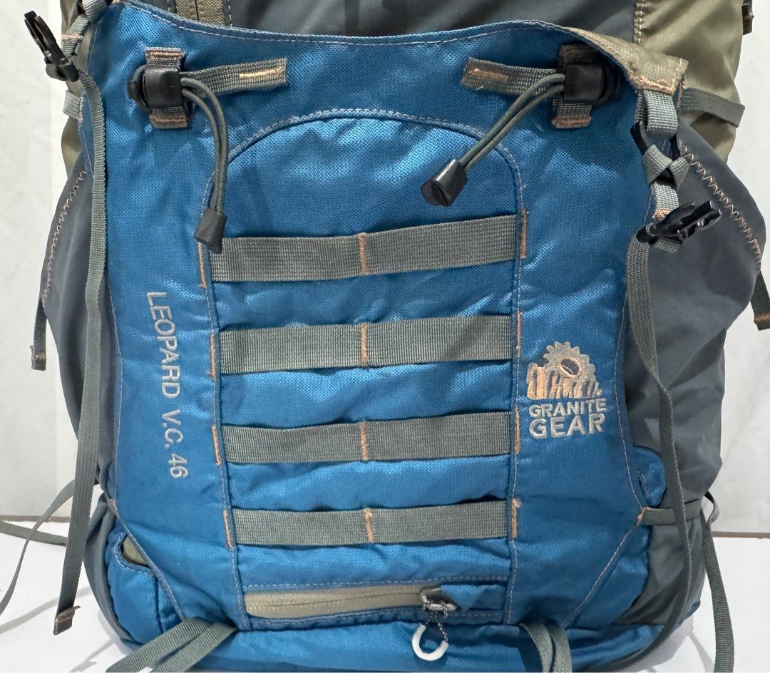 Backpack （分類：運動服裝）位於 Hong Kong。 由 k.k.i 提交（商品編號 1382917576，圖片 4）。簡介： 腰帶細碼 地鐵站交收 但個底有污跡 。