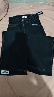 (Kategori: ) berada di . Dikirim oleh ervinanas15_ (ID iklan 1383028429, Gambar 1). Deskripsi: .