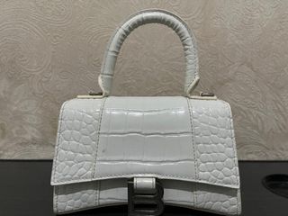 (Kategori: ) berada di . Dikirim oleh vinny_preloved (ID iklan 1383029072, Gambar 1). Deskripsi: .
