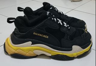 (Kategori: ) berada di . Dikirim oleh opikshoesbrand (ID iklan 1382973730, Gambar 1). Deskripsi: .