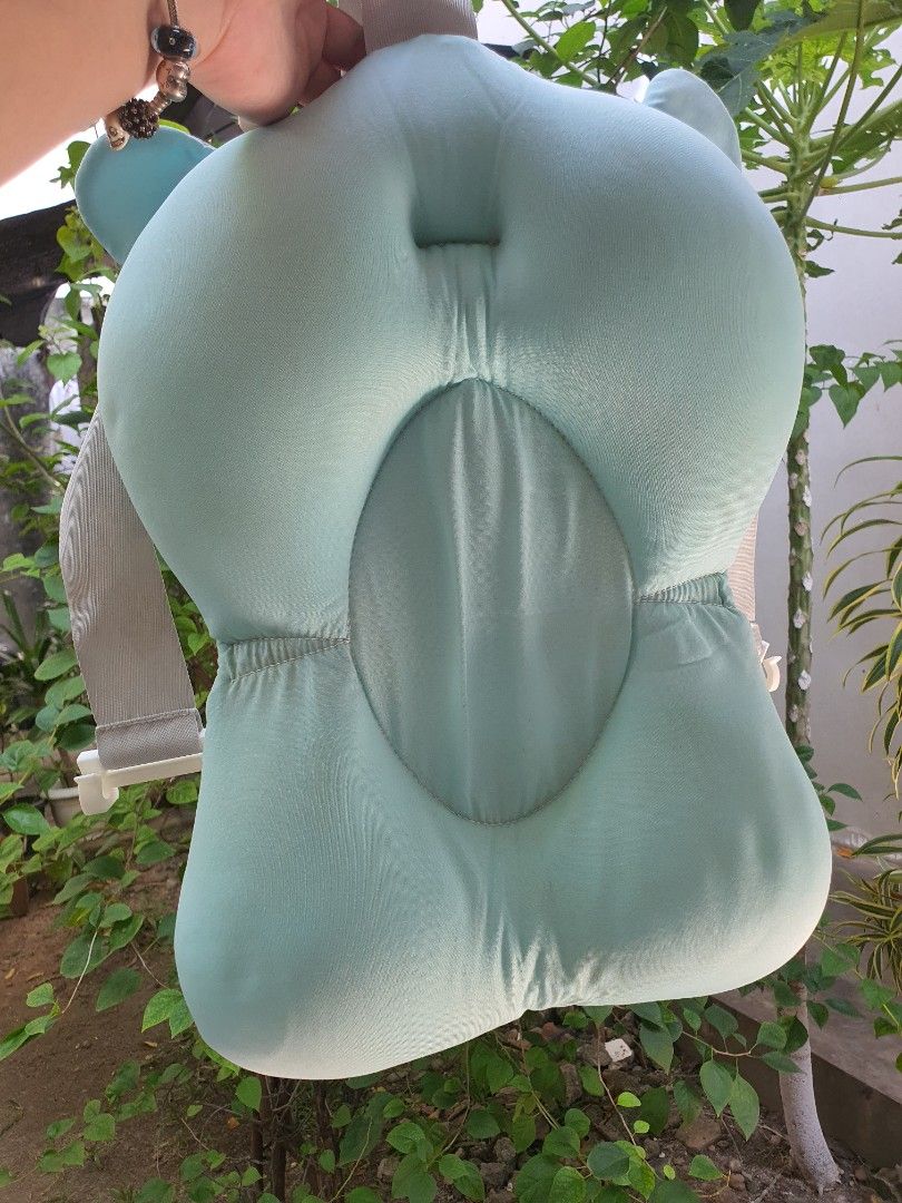 Bantal mandi bayi Preloved (Kategori: Orang Tua, Bayi & Anak - Lainnya) berada di Jakarta Barat. Dikirim oleh goodthingzz (ID iklan 1383013300, Gambar 2). Deskripsi: Digunakan saat anak berusia 1 bulanan sampai 3½ Bulan. Sudah di Laundry jd sdh jadi baru kembali... Sorry no free ongkir yah..🙏🏼.