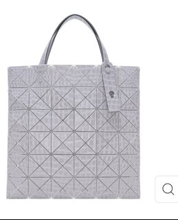 (Category: ) located in . Submitted by joyinbags (Listing ID 1382947595, Image 1). Description: .