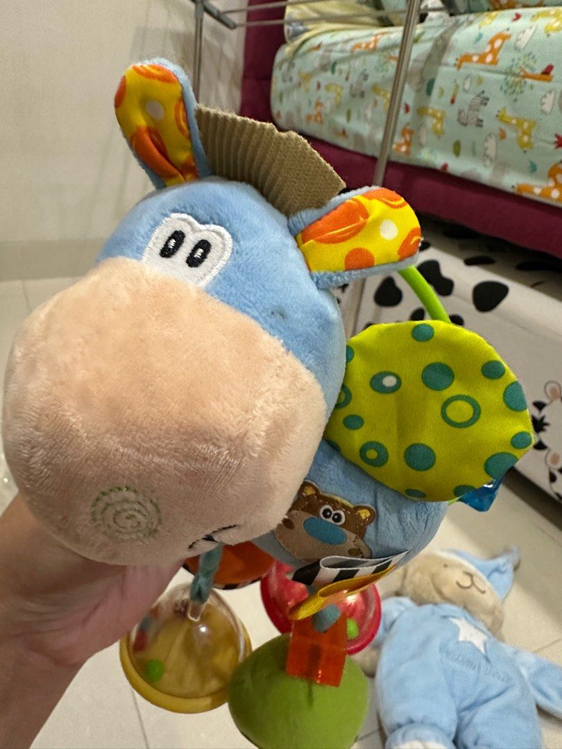 Boneka (Kategori: 1 hingga 3 tahun) berada di Jakarta Barat. Dikirim oleh lycel_1811 (ID iklan 1383052703, Gambar 3). Deskripsi: Boneka brand mother care .