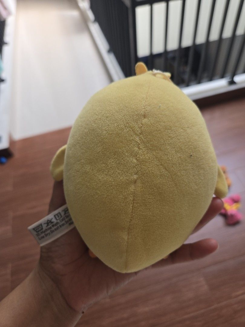 Boneka Miniso Life Bebek Preloved (Kategori: Mainan & Baby Walker) berada di Jakarta Selatan. Dikirim oleh second.owner (ID iklan 1382922448, Gambar 3). Deskripsi: kondisi super mulus no minus.