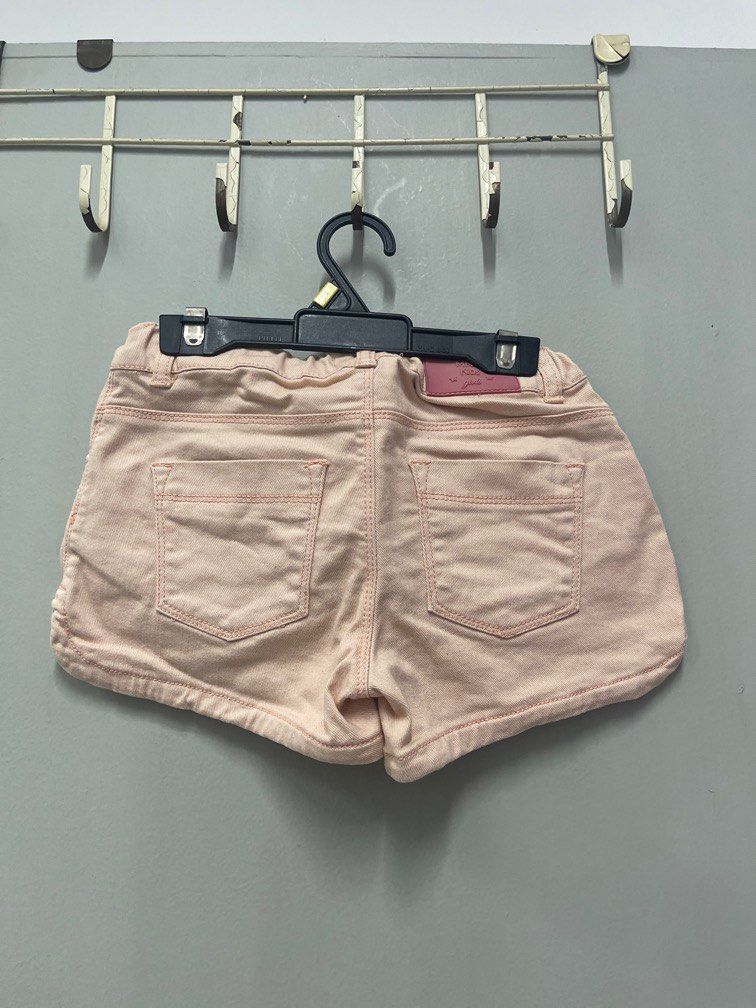 Bottoms (Category: Babies & Kids Fashion) located in Balakong. Submitted by kimkim2015 (Listing ID 1382891860, Image 2). Description: 140cm.